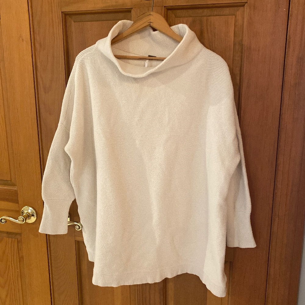 Free People Cream Ottoman Slouchy Tunic Size Medium